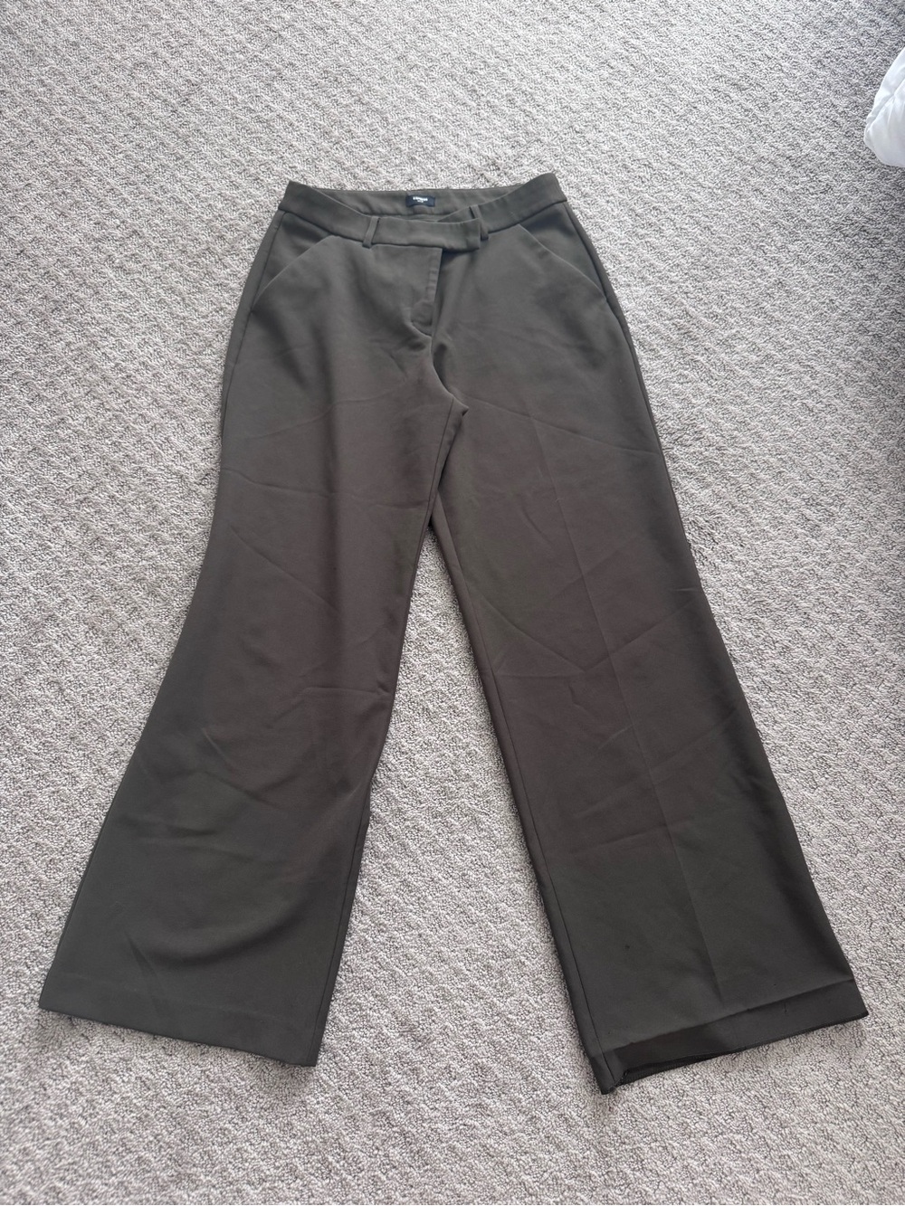 Express Wide-Leg Pants in Olive Green
